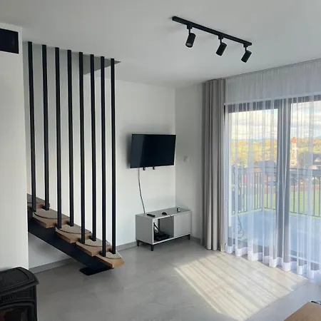 Mery House